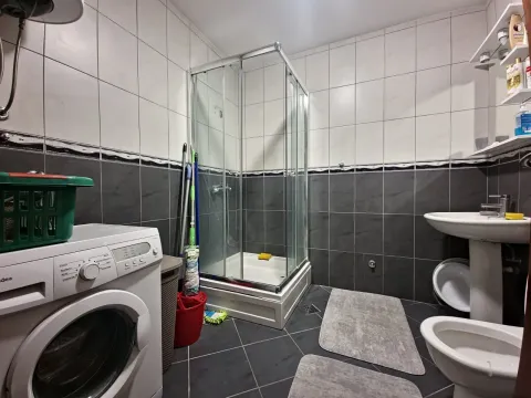 Rent, two bedroom apartment, 80m², Kamenovo, Budva - image 11