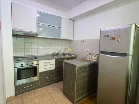 Izdavanje, jednosoban stan, 53m², City Kvart, Podgorica - image 9