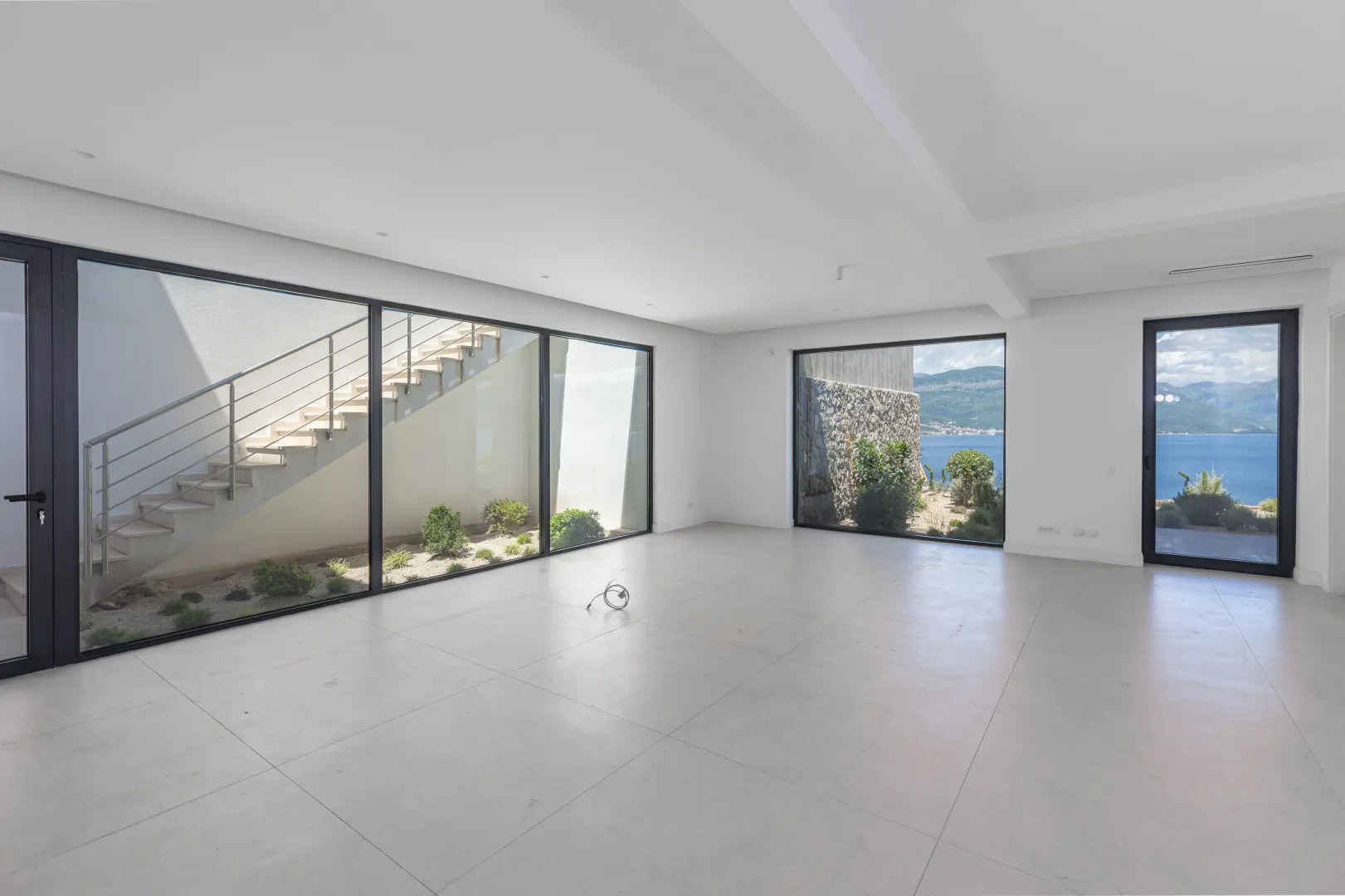 Rent, one bedroom apartment, 59m², Central Point, Podgorica