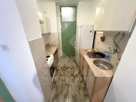 Izdavanje, jednosoban stan, 50m², Tuški Put, Podgorica - image 4