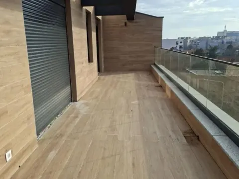 Prodaja, četvorosoban stan, 116m², Pančevo, Srbija - image 7