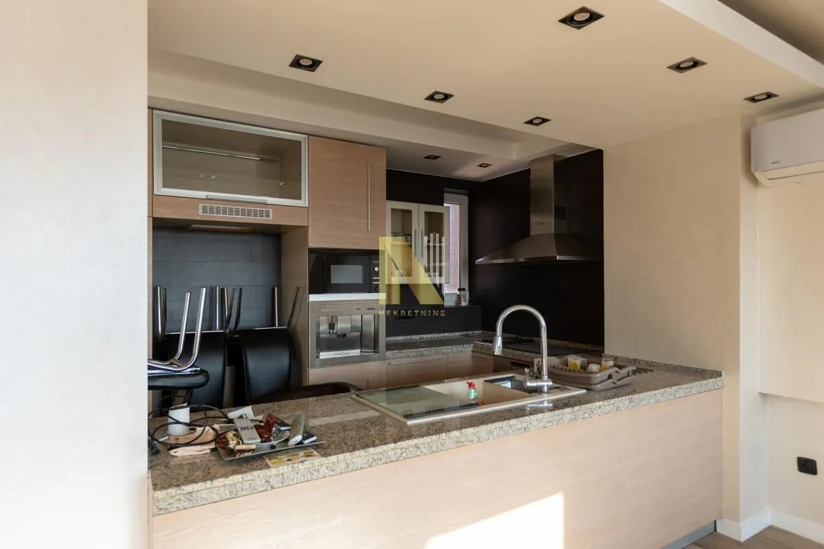 Sale, three bedroom apartment, 127m², Centar, Novi Sad
