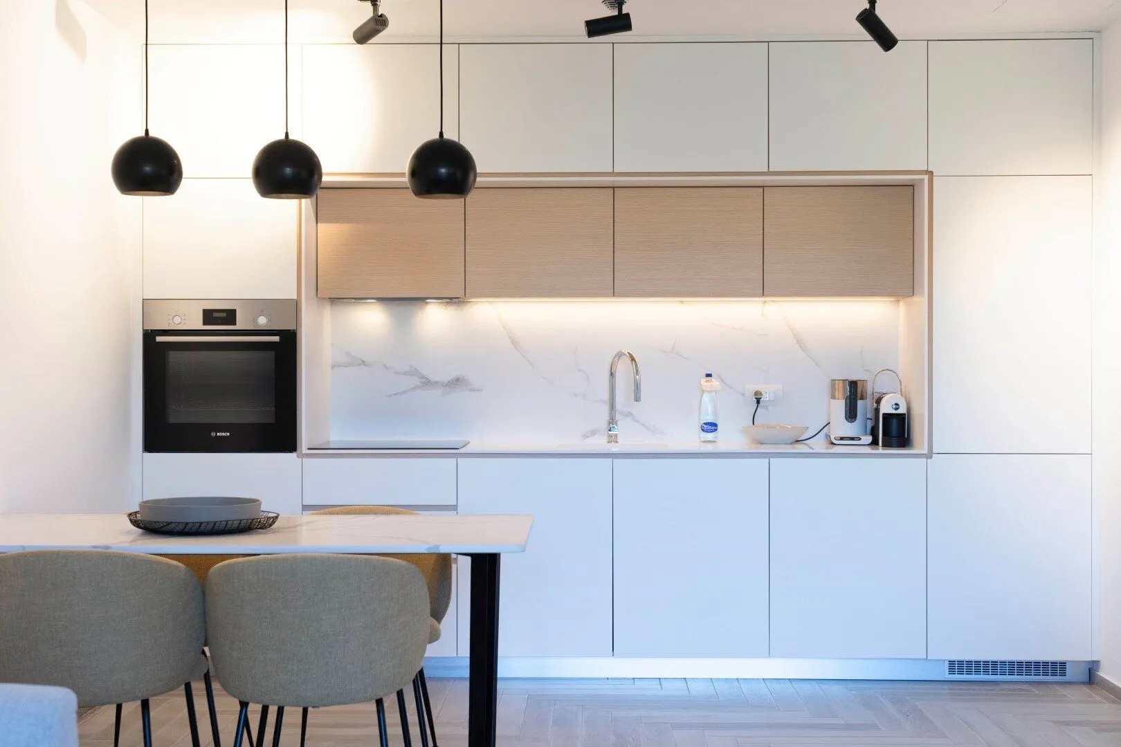 Prodaja, trosoban stan, 79m², Kotor, Crna Gora