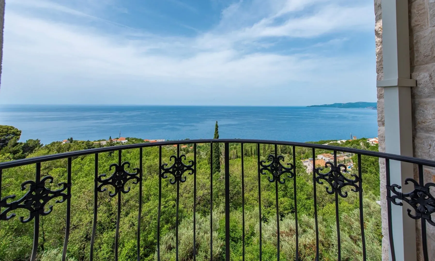 Sale, house, 270m², Reževići, Budva
