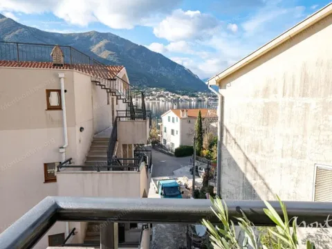 Prodaja, trosoban stan, 114m², Dobrota, Kotor - image 29