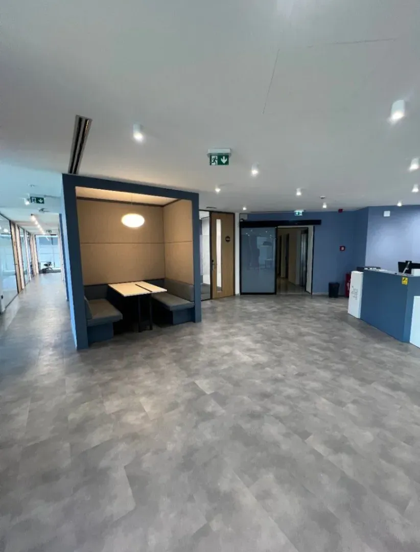 Rent, office space, 1m², Kod Capital Plaze, Podgorica