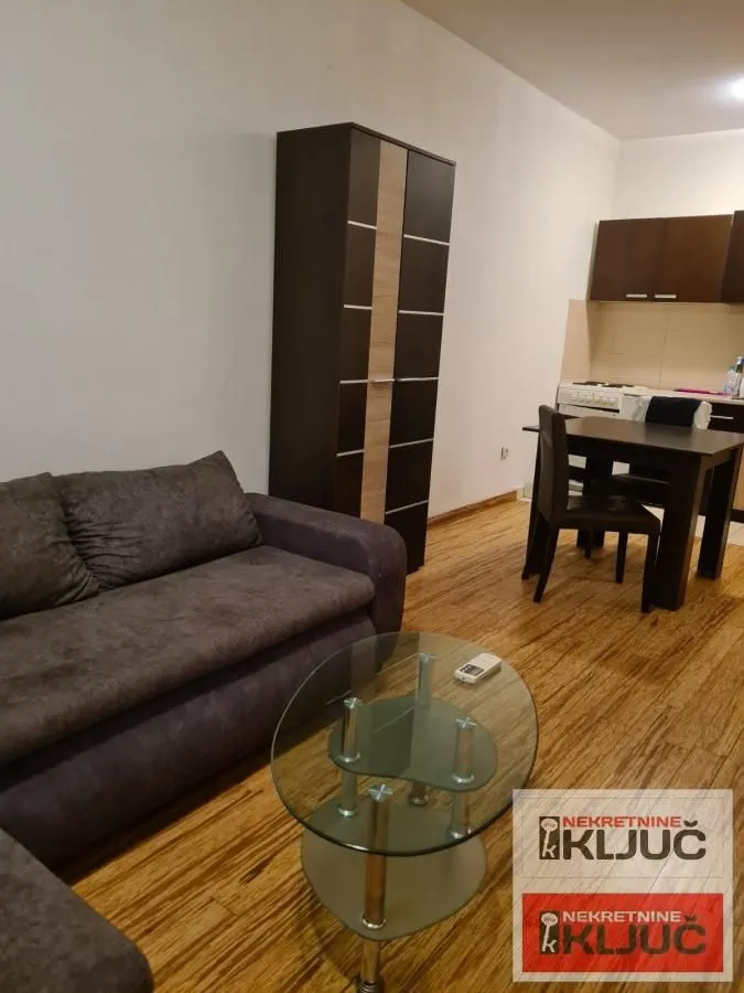 Rent, studio apartment, 28m², Adamovićevo Naselje, Novi Sad Sve Podlokacije