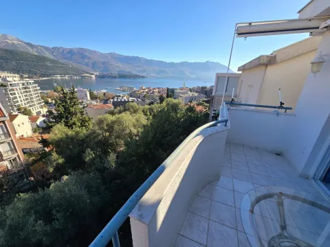 Prodaja, trosoban stan, 81m², Budva, Crna Gora - image 2