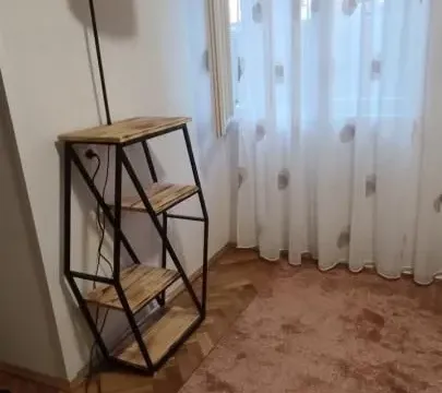 Izdavanje, dvosoban stan, 50m², Salajka, Novi Sad Sve Podlokacije - image 3