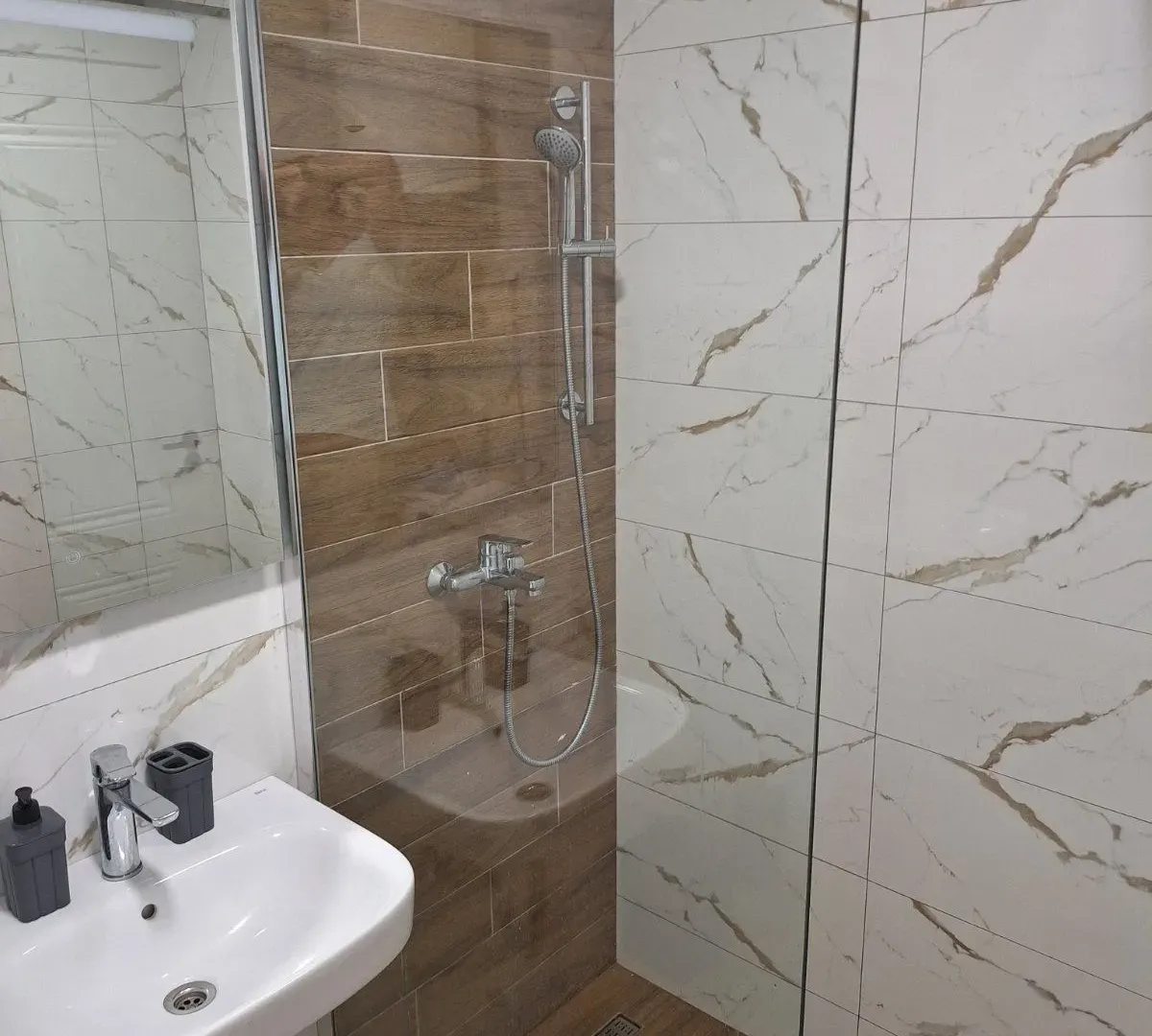 Rent, one bedroom apartment, 44m², Centar, Bar