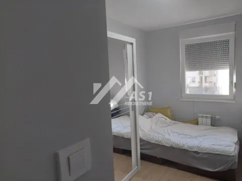 Izdavanje, dvosoban stan, 40m², Bulevar Oslobodjenja, Novi Sad Sve Podlokacije - image 4