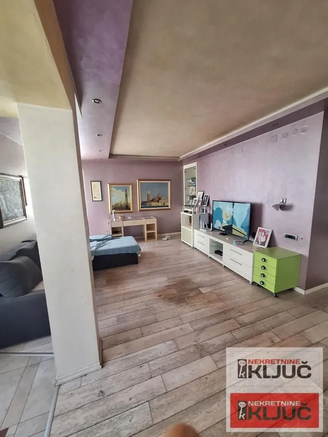 Prodaja, stan, 174m², Bulevar Oslobodjenja, Novi Sad Sve Podlokacije