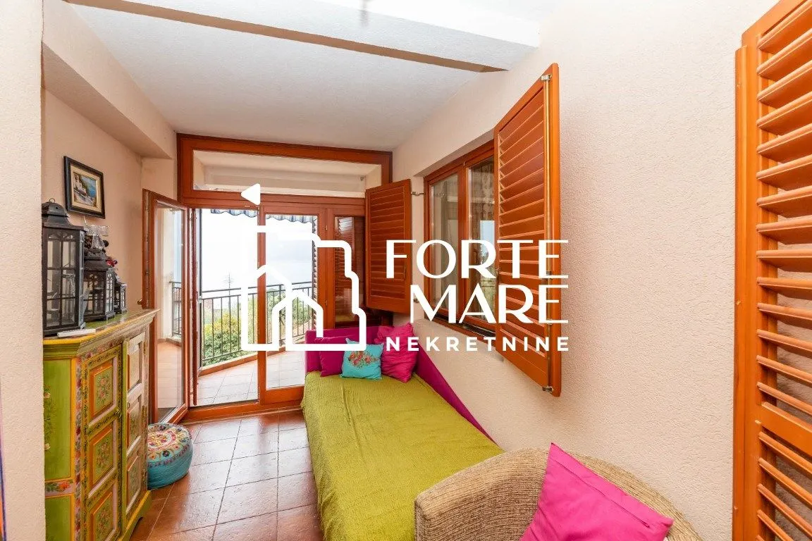 Prodaja, jednosoban stan, 63m², Baošići, Herceg Novi