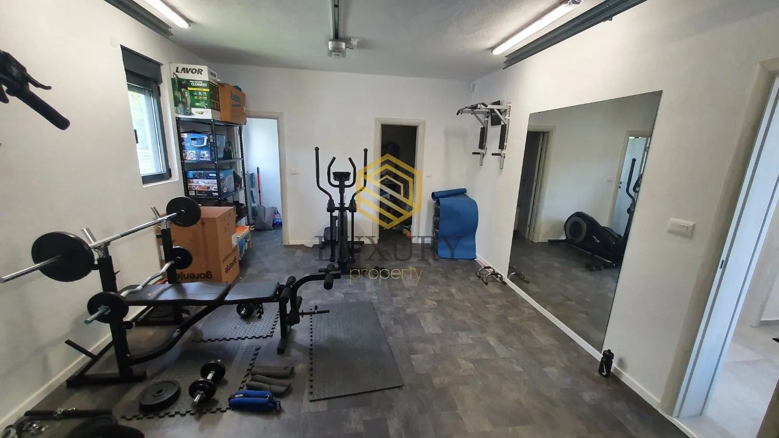 Rent, house, 177m², Tološi, Podgorica