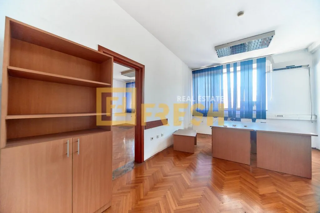 Rent, office space, 345m², Centar, Podgorica