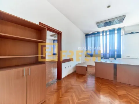 Rent, office space, 345m², Centar, Podgorica - image 6