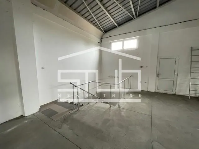 Rent, office space, 600m², Vrčin, Grocka