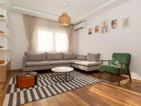 Sale, three bedroom apartment, 89m², Autobuska stanica, Podgorica - image 1