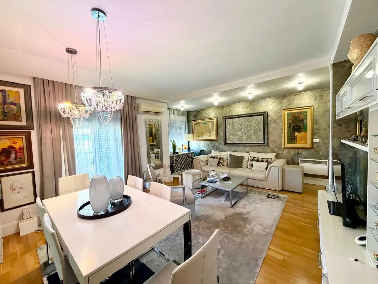 Prodaja, dvosoban stan, 120m², City Kvart, Podgorica
