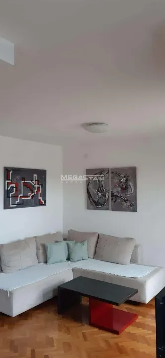 Prodaja, dvosoban stan, 37m², Zemun Kalvarija, Zemun Sve Podlokacije