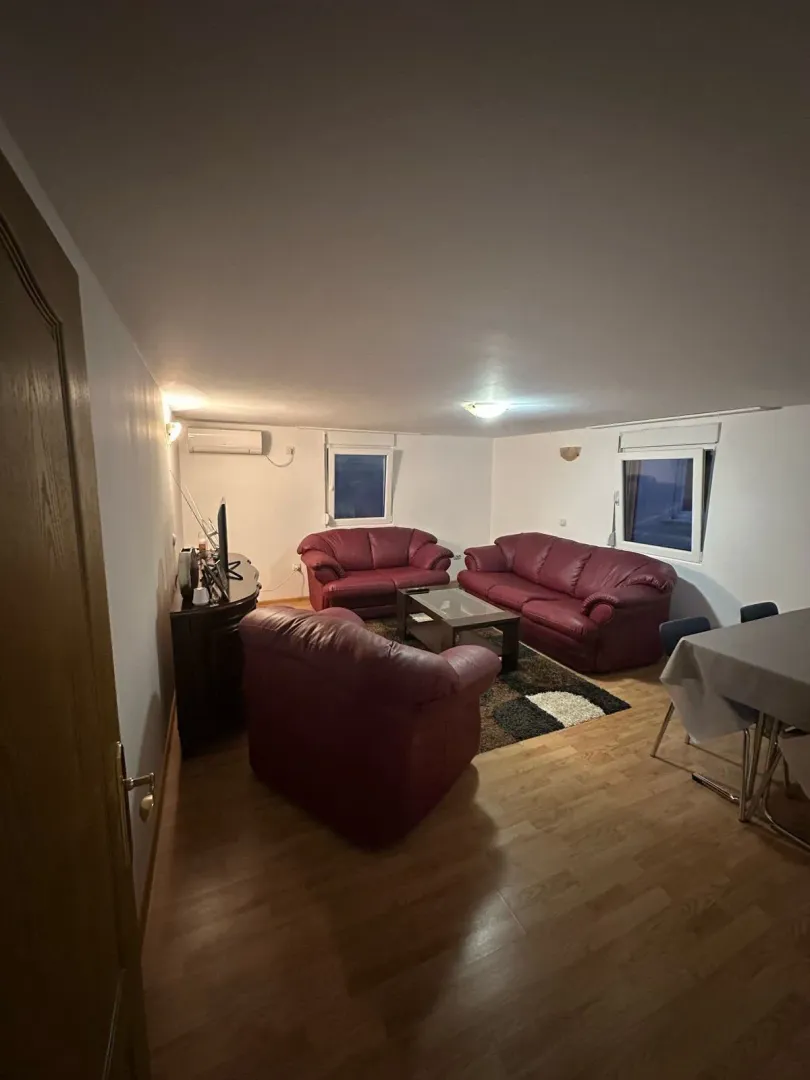 Izdavanje, kuća, 160m², Polje, Bar