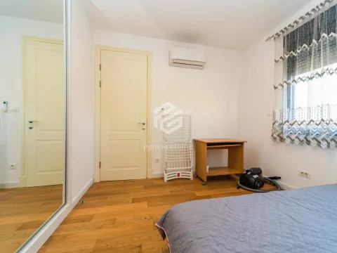 Rent, two bedroom apartment, 61m², Blok 9, Podgorica - image 5