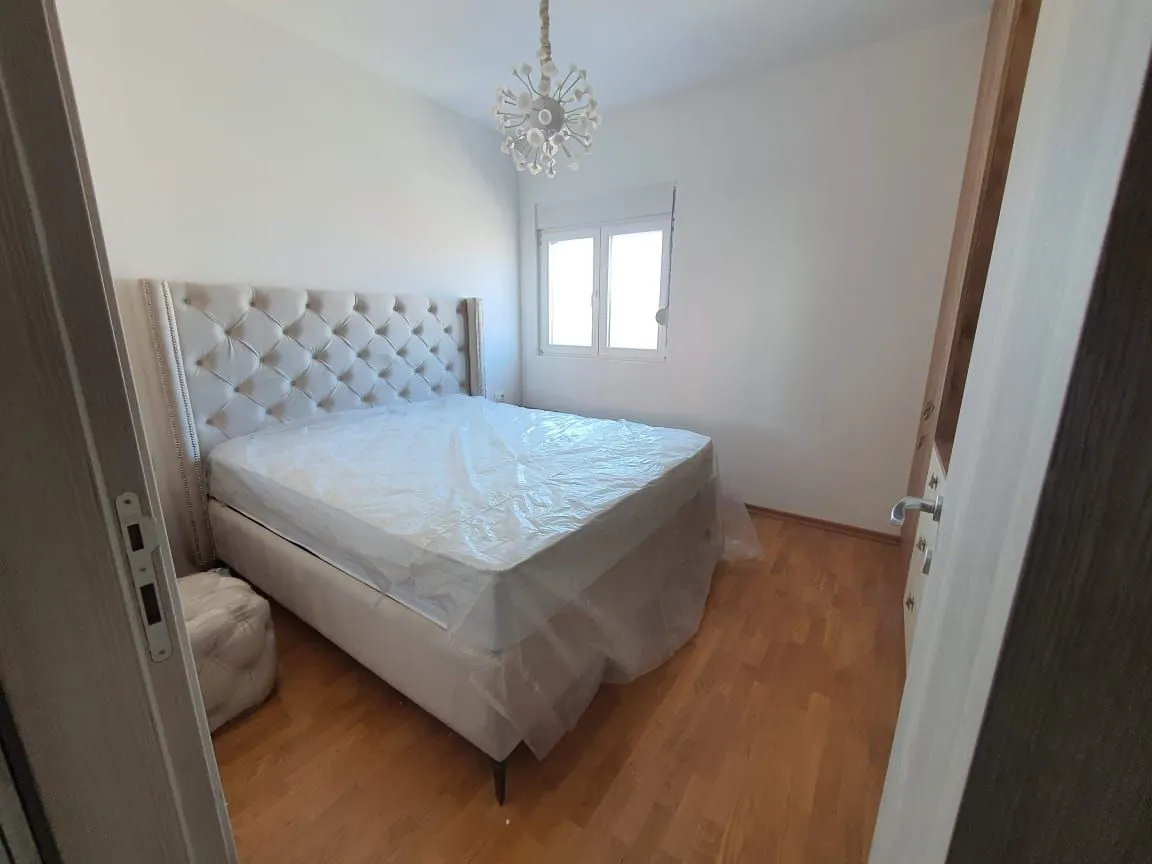 Izdavanje, jednosoban stan, 50m², Stari Aerodrom, Podgorica
