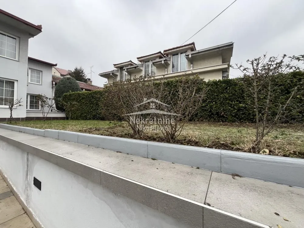 Rent, house, 220m², Savski Venac, Beograd