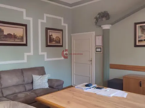 Sale, house, 348m², Centar, Subotica - image 10