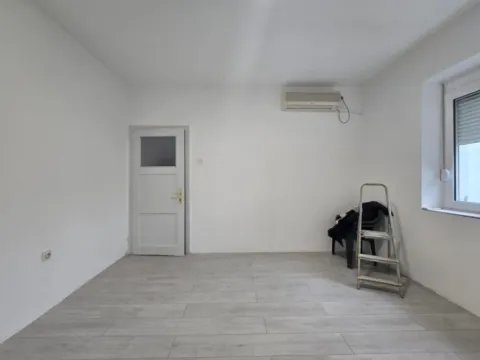 Izdavanje, jednosoban stan, 49m², Masline, Podgorica - image 3