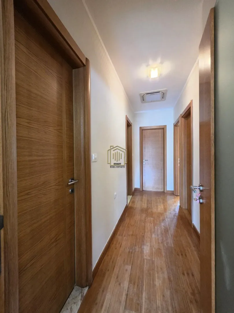 Sale, three bedroom apartment, 85m², Blok 5, Podgorica
