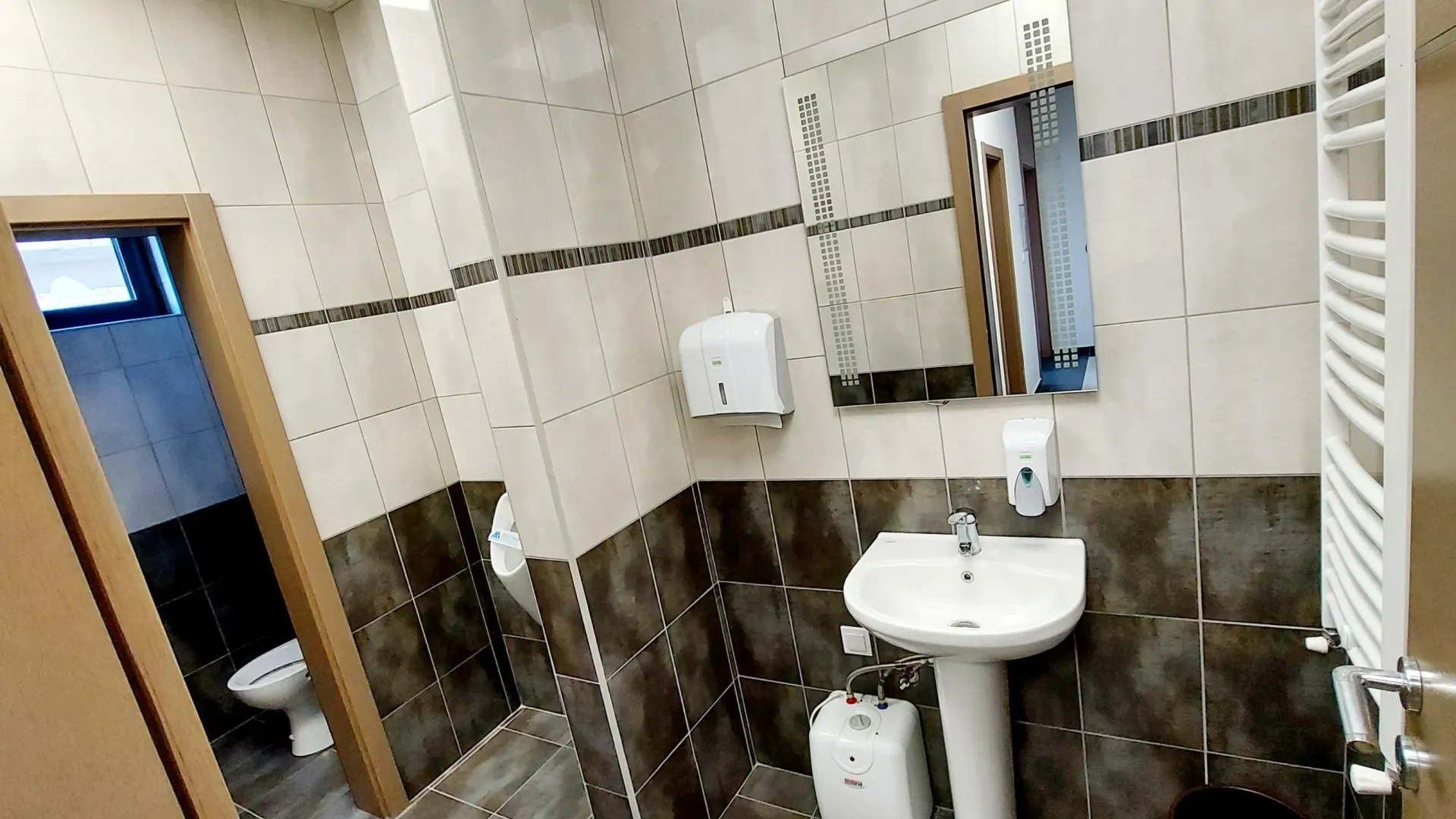 Sale, office space, 831m², Trstenik, Srbija