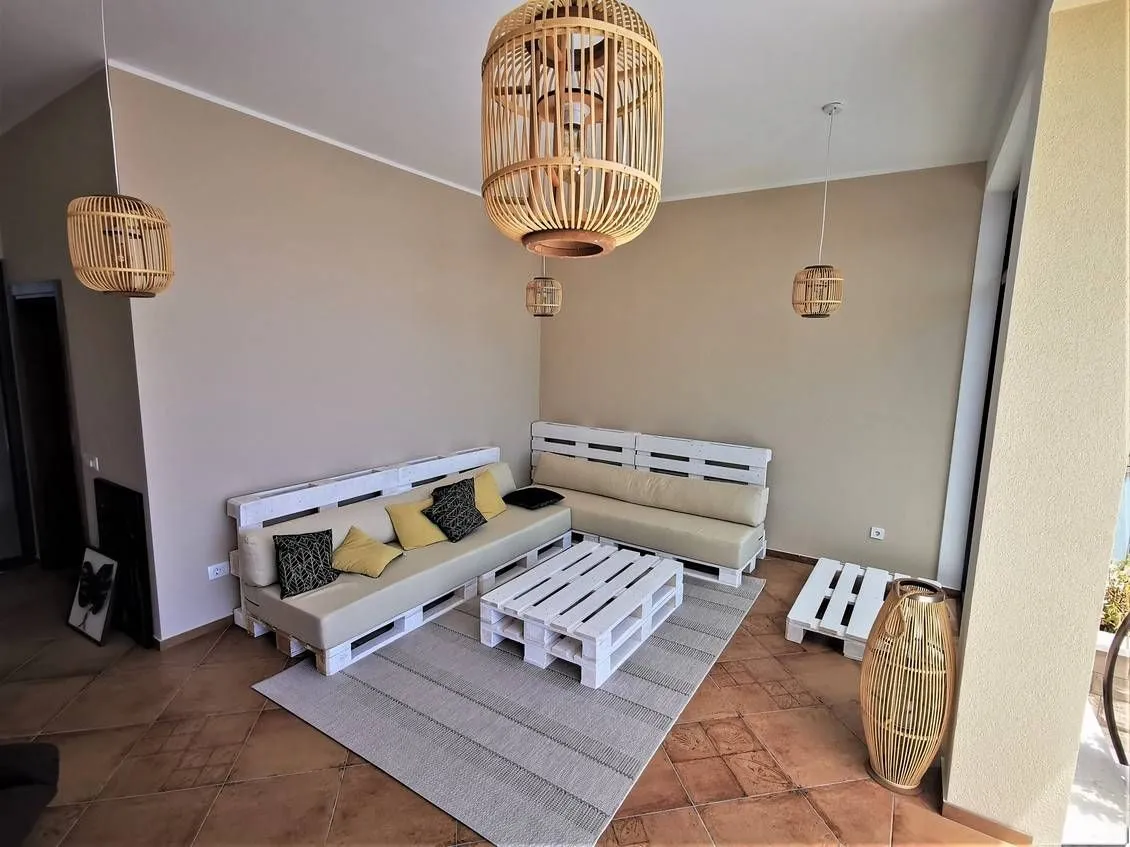 Sale, three bedroom apartment, 285m², Bečići, Budva
