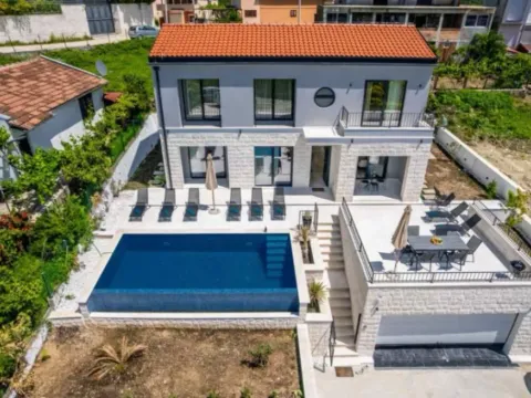 Sale, house, 250m², Mrčevac, Tivat