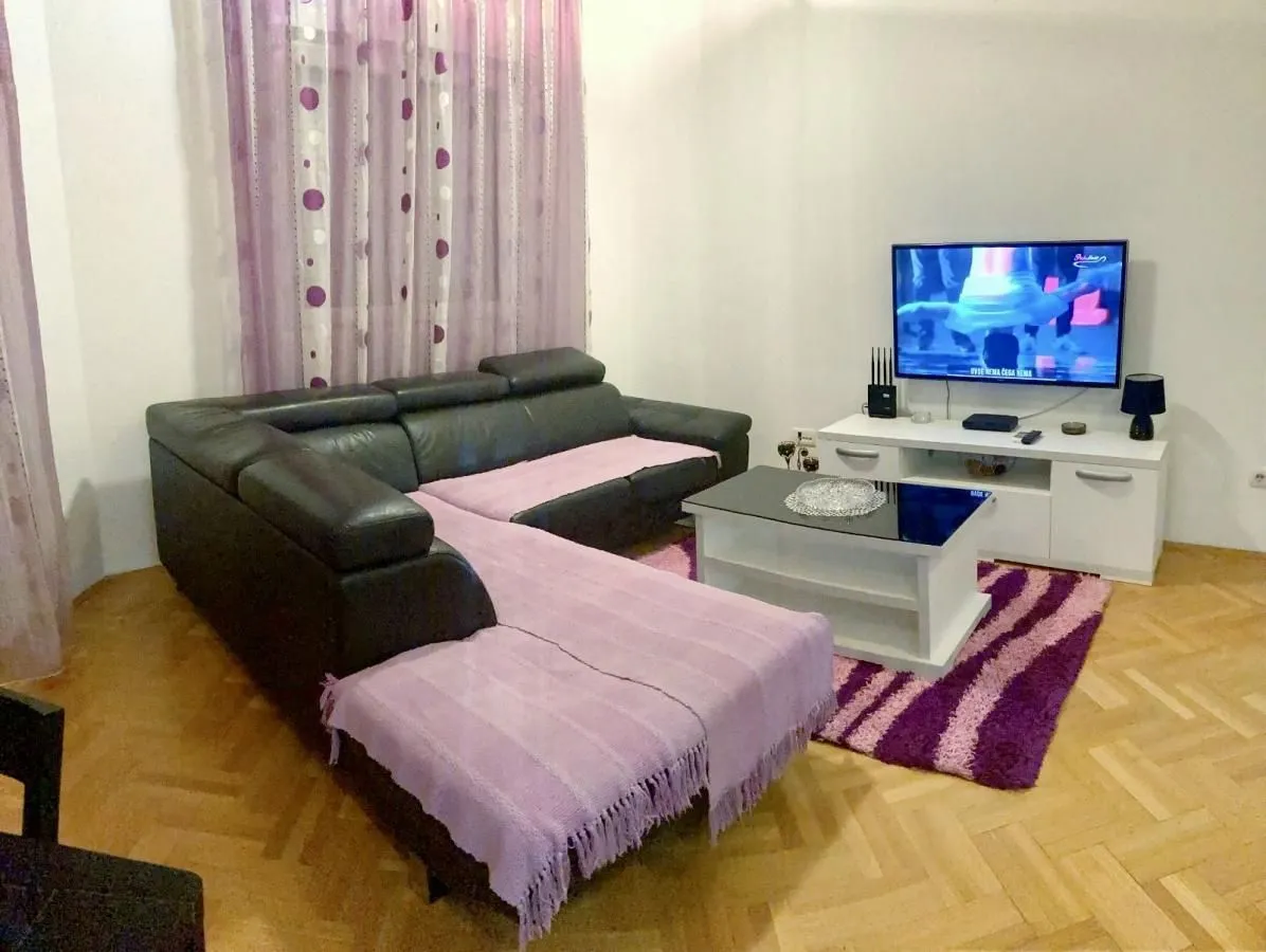 Izdavanje, stan, 43m², Stari Aerodrom, Podgorica