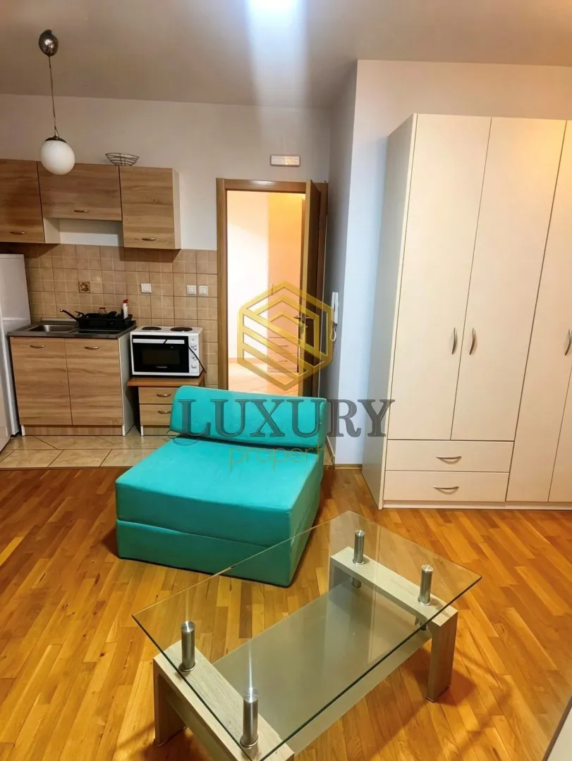 Rent, studio apartment, 29m², Stari Aerodrom, Podgorica