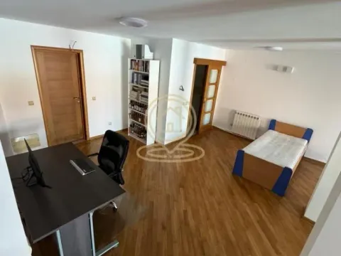 Rent, office space, 320m², Višnjička Banja, Palilula Sve Podlokacije - image 9