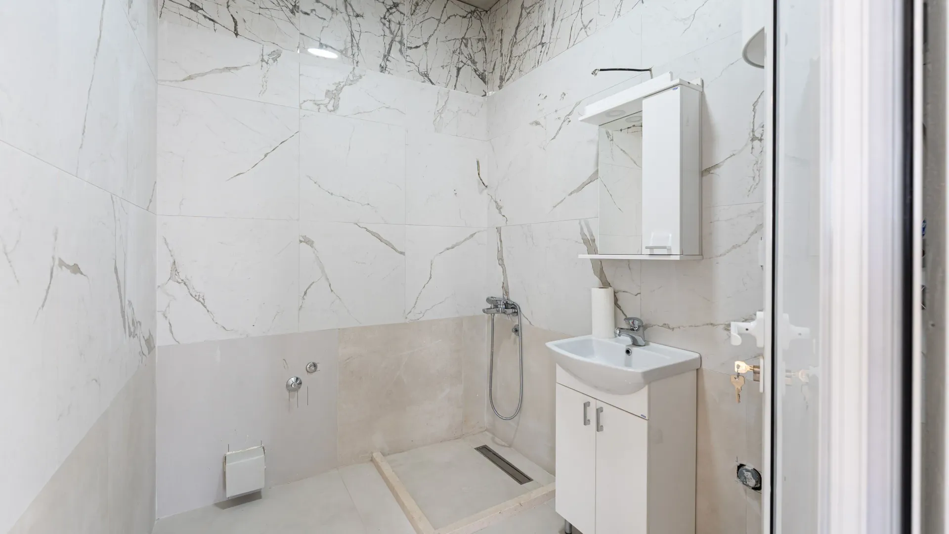 Rent, office space, 600m², Gornja Gorica, Podgorica