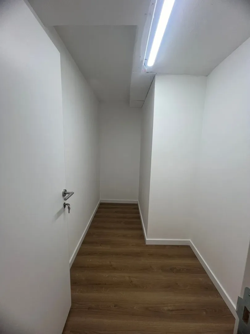 Rent, office space, 294m², Blok 5, Podgorica