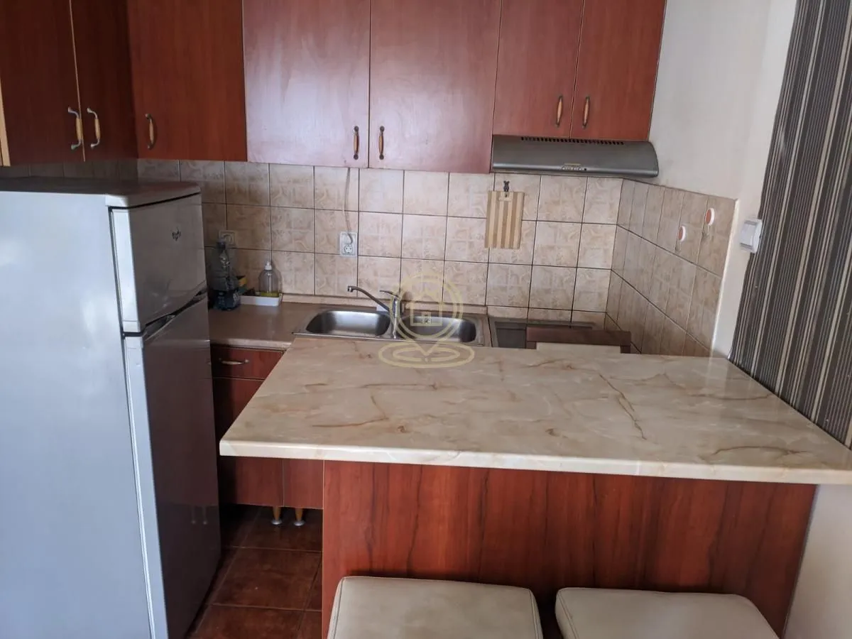 Izdavanje, dvosoban stan, 47m², Bulevar Oslobodjenja, Novi Sad Sve Podlokacije
