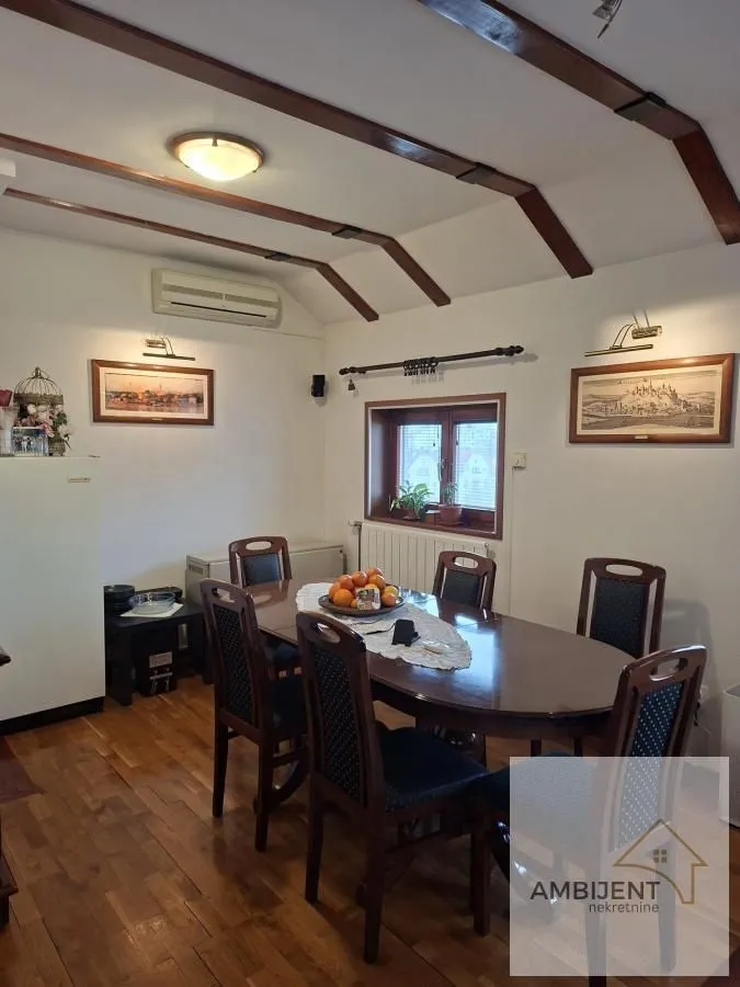 Prodaja, četvorosoban stan, 104m², Stari Grad, Beograd