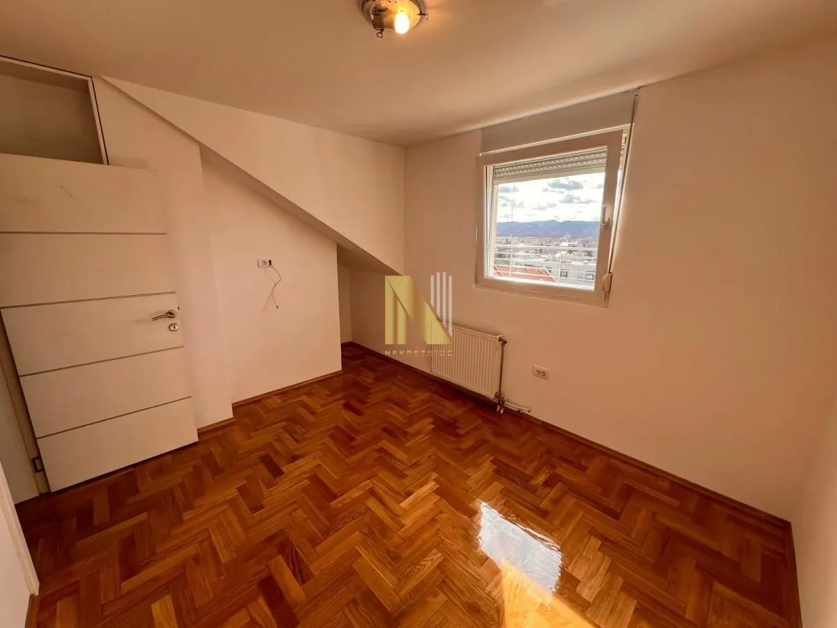 Prodaja, četvorosoban stan, 117m², Bulevar Evrope, Novi Sad Sve Podlokacije