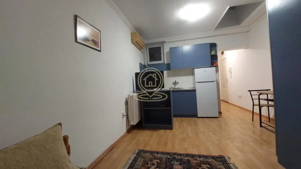 Izdavanje, jednosoban stan, 20m², Centar, Novi Sad