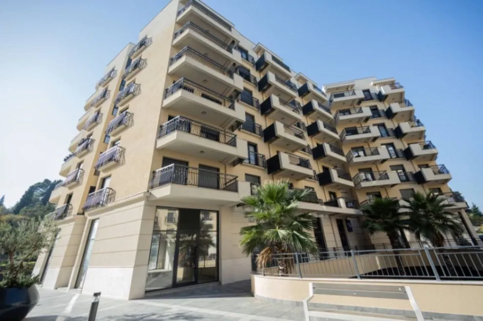 Izdavanje, poslovni prostor, 126m², Ljubović, Podgorica