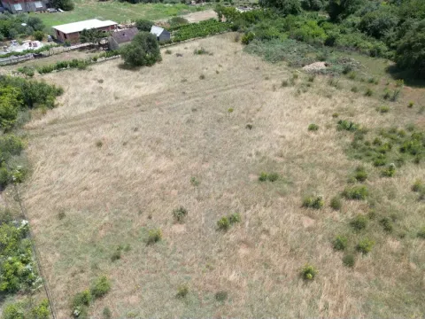 Zemljište in Donja Gorica