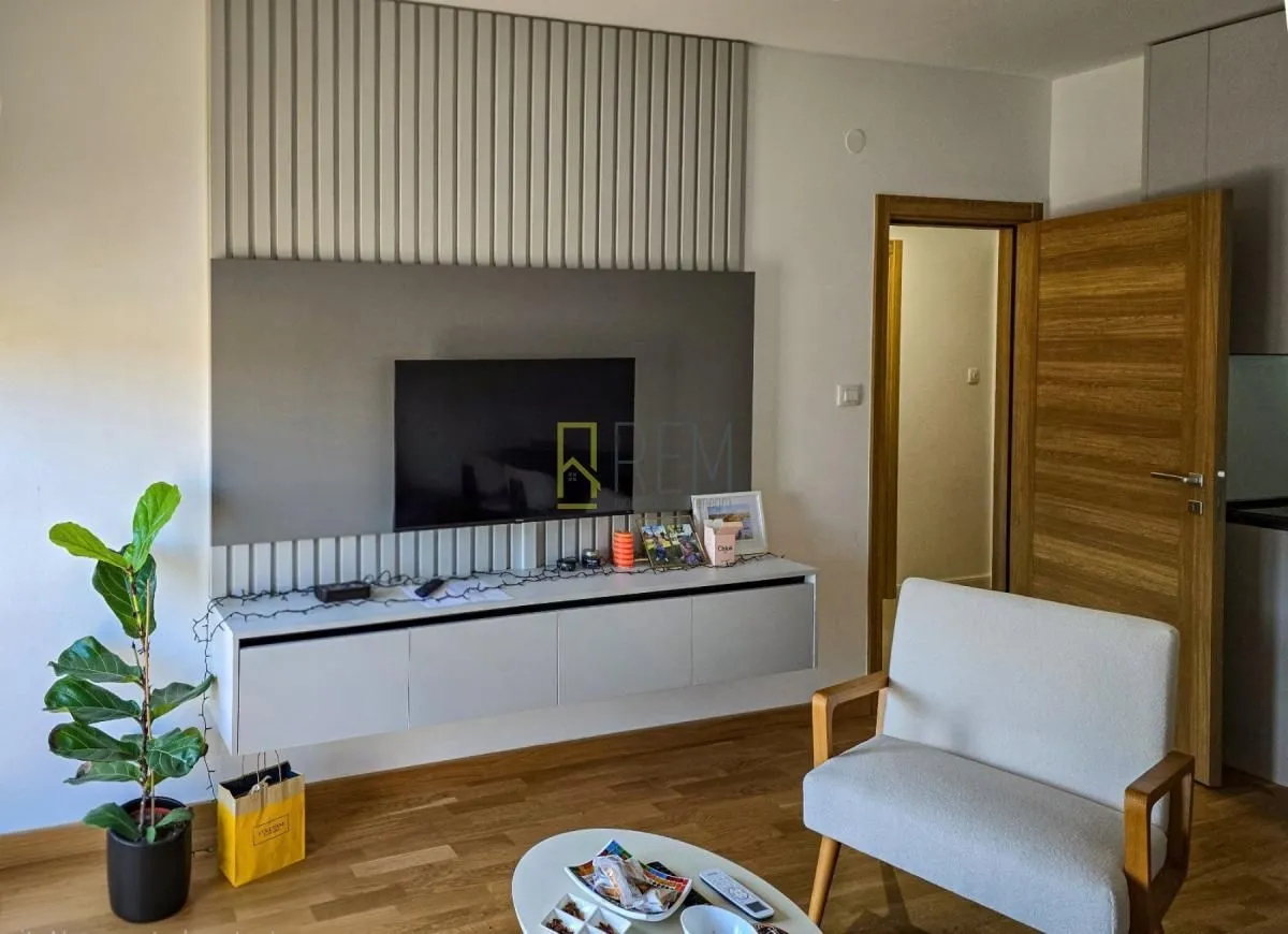 Prodaja, jednosoban stan, 41m², Tološi, Podgorica