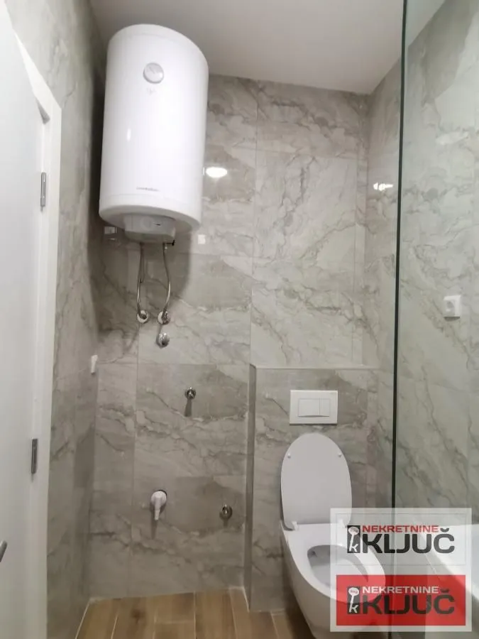 Prodaja, garsonjera, 23m², Salajka, Novi Sad Sve Podlokacije