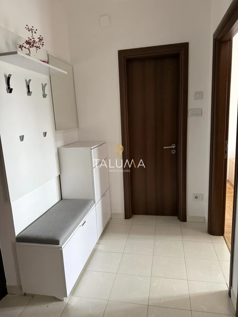 Rent, two bedroom apartment, 56m², City Kvart, Podgorica