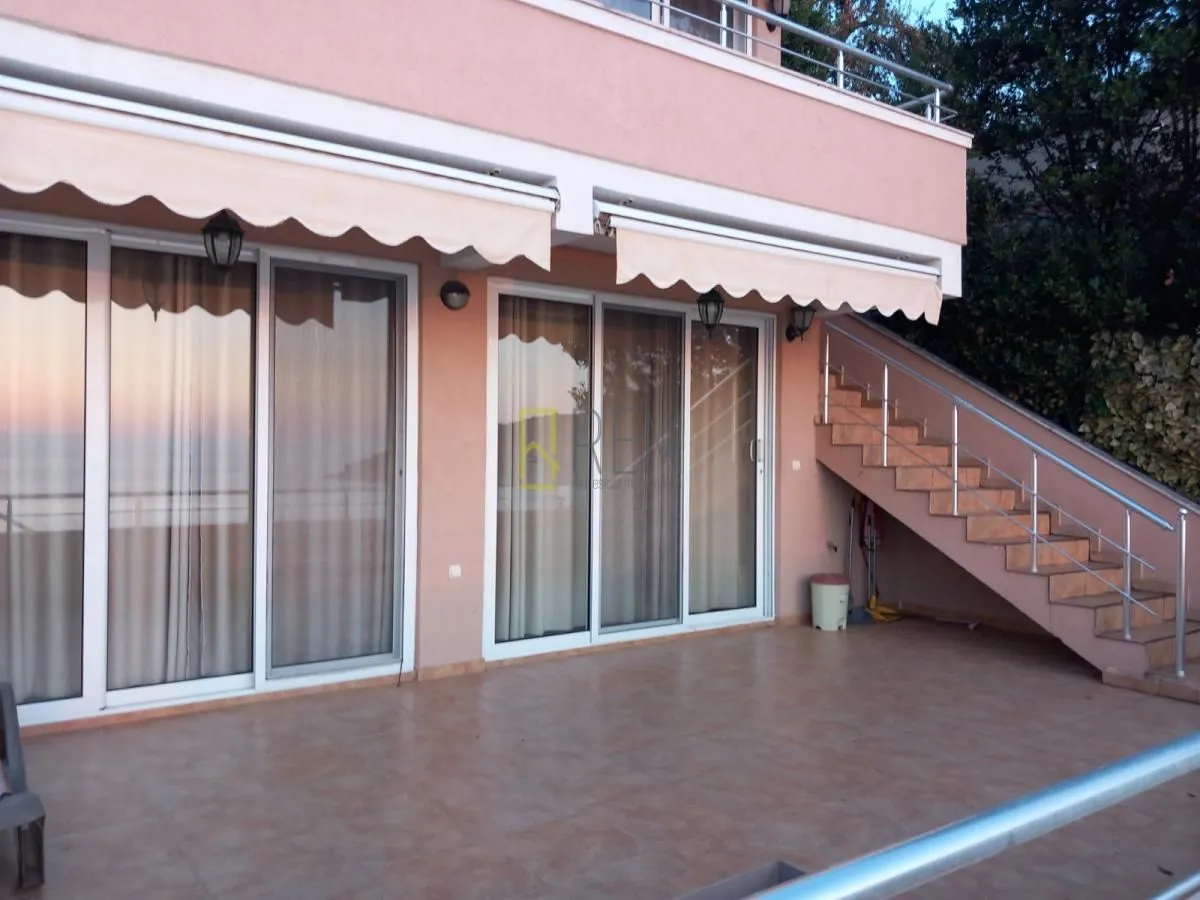 Sale, house, 380m², Kruče, Ulcinj
