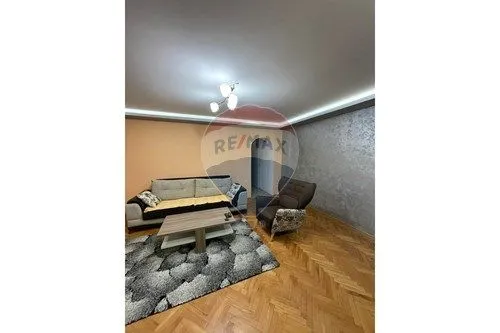 Izdavanje, kuća, 71m², Pobrežje, Podgorica